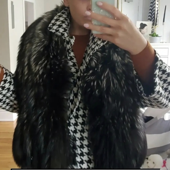 Silver Fox Fur Stole - Picture 1 of 6